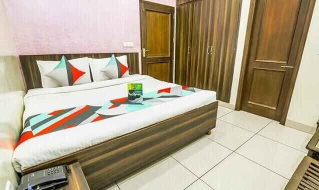Fabexpress Mayank Palace 3*