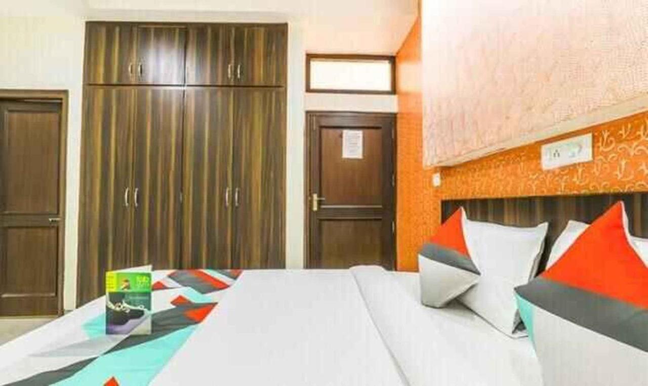 Fabexpress Mayank Palace 3* Chandigarh