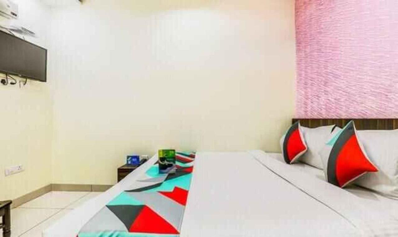 Hotel Fabexpress Mayank Palace Chandigarh